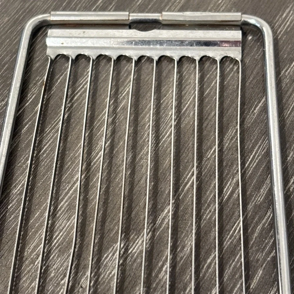 Vintage Ekco Tomato Slicer with Black Handle Stainless‎ USA
